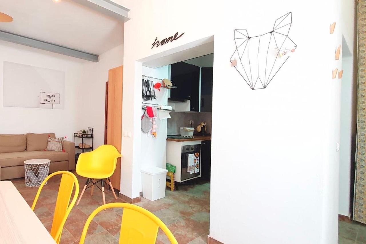 לאגוּ‏ש Lovelystay - Yellow Submarine House מראה חיצוני תמונה